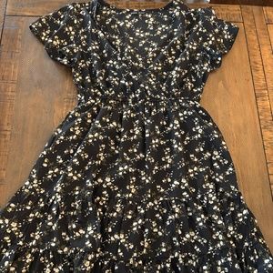 Women's floral dress size small.